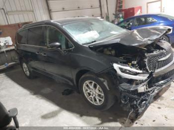  Salvage Chrysler Pacifica