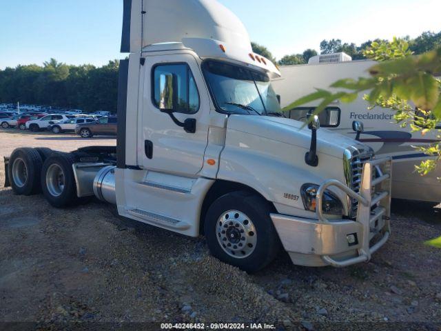  Salvage Freightliner Cascadia 125