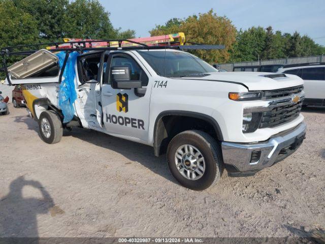  Salvage Chevrolet Silverado 2500