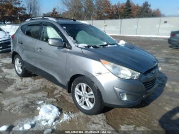  Salvage Hyundai TUCSON