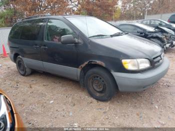  Salvage Toyota Sienna