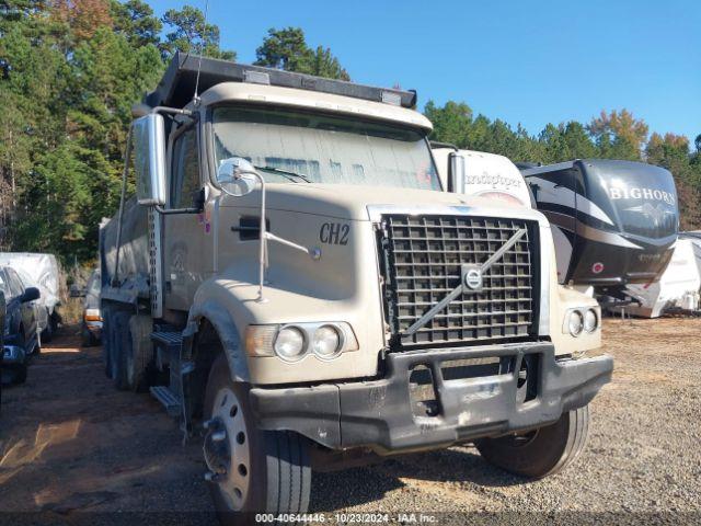  Salvage Volvo Vhd