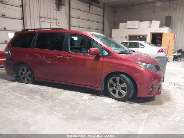  Salvage Toyota Sienna