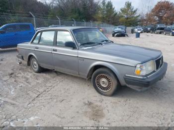  Salvage Volvo 244