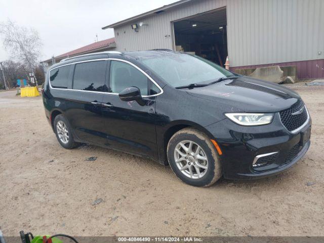  Salvage Chrysler Pacifica