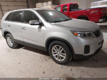  Salvage Kia Sorento