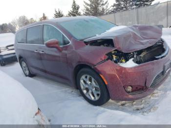  Salvage Chrysler Pacifica