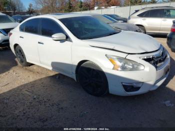  Salvage Nissan Altima