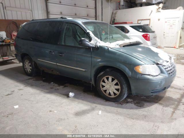  Salvage Chrysler Town & Country