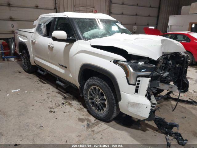  Salvage Toyota Tundra