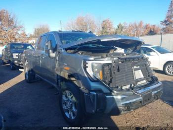  Salvage General Motors Sierra 2500HD