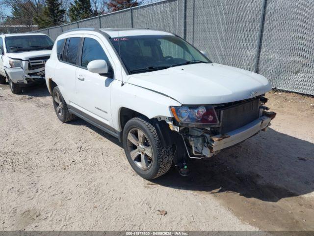  Salvage Jeep Compass