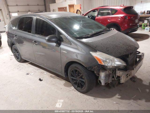  Salvage Toyota Prius v