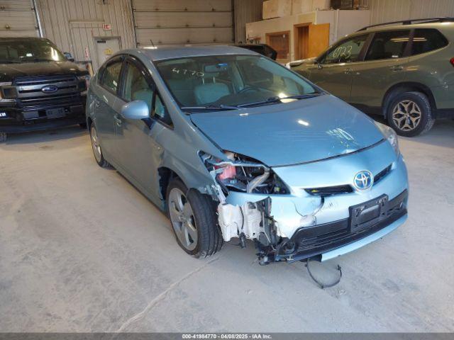  Salvage Toyota Prius