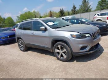  Salvage Jeep Cherokee