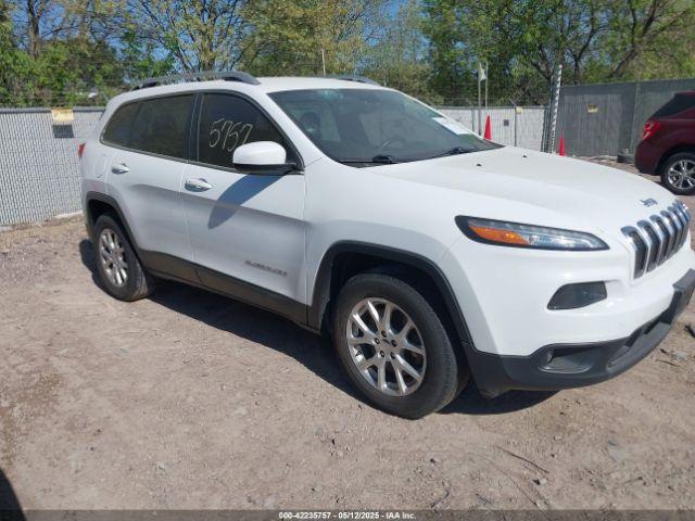  Salvage Jeep Cherokee