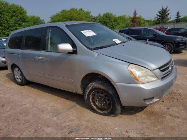  Salvage Kia Sedona