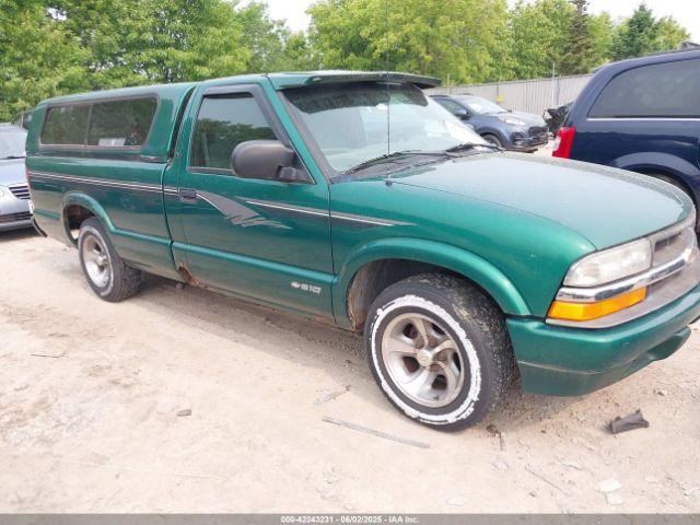  Salvage Chevrolet S-10