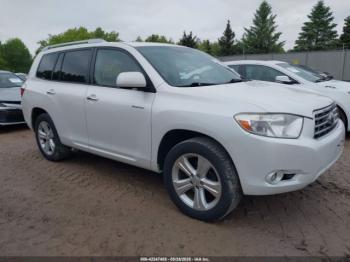  Salvage Toyota Highlander