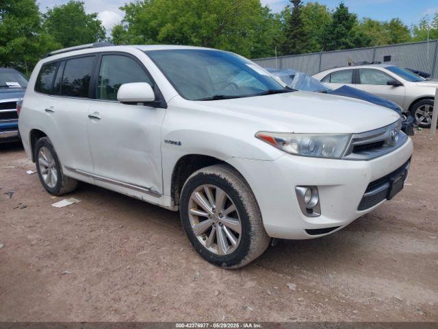  Salvage Toyota Highlander