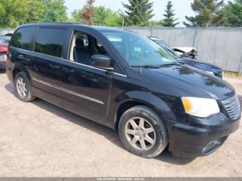  Salvage Chrysler Town & Country