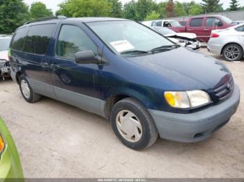  Salvage Toyota Sienna