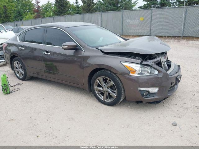 Salvage Nissan Altima