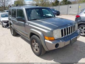  Salvage Jeep Commander