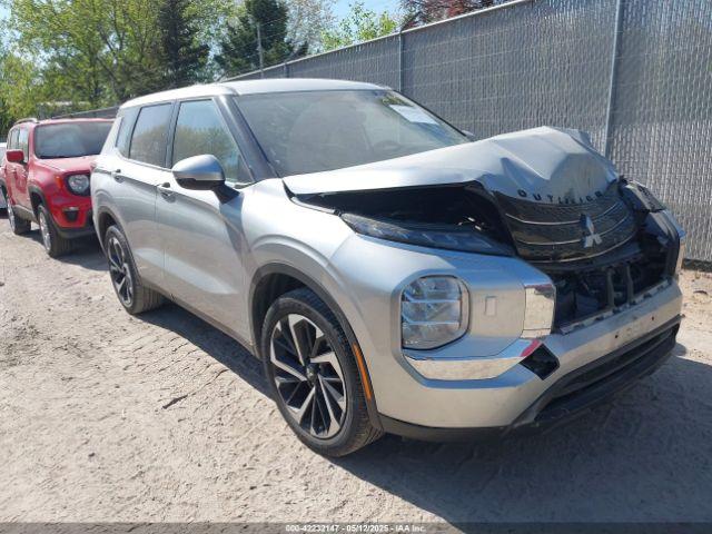  Salvage Mitsubishi Outlander