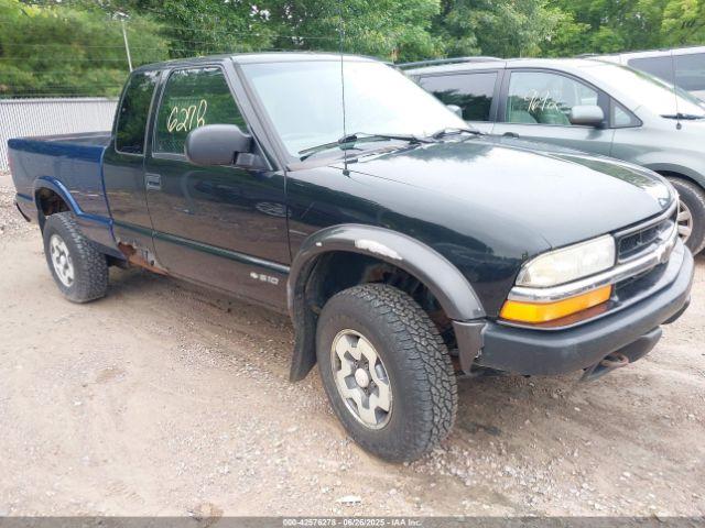  Salvage Chevrolet S-10