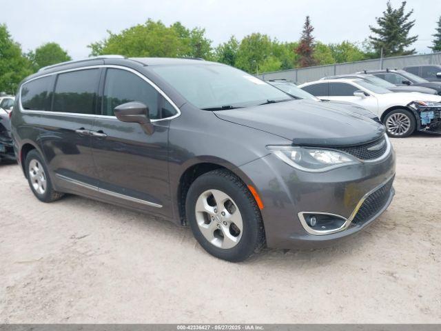  Salvage Chrysler Pacifica