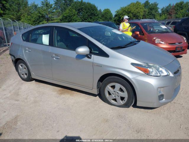  Salvage Toyota Prius
