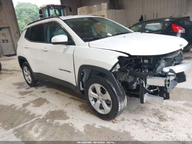  Salvage Jeep Compass