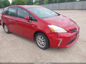  Salvage Toyota Prius v