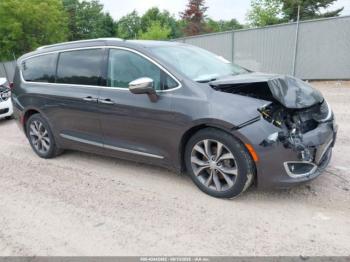  Salvage Chrysler Pacifica