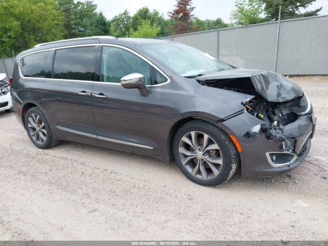  Salvage Chrysler Pacifica