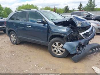  Salvage Kia Sorento