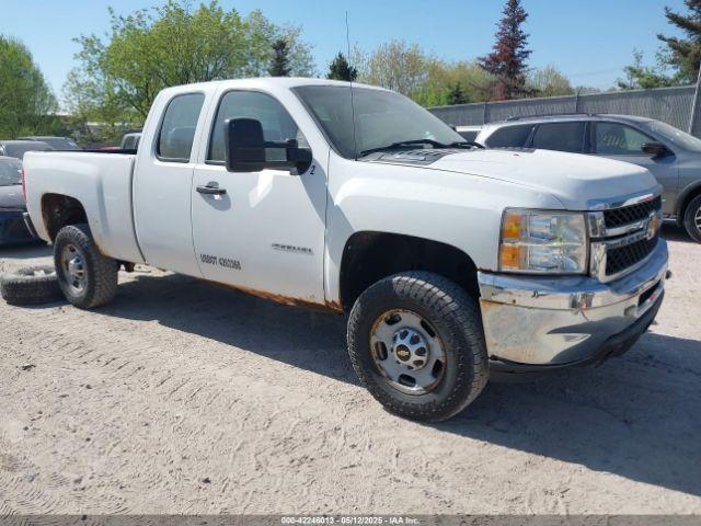  Salvage Chevrolet Silverado 2500