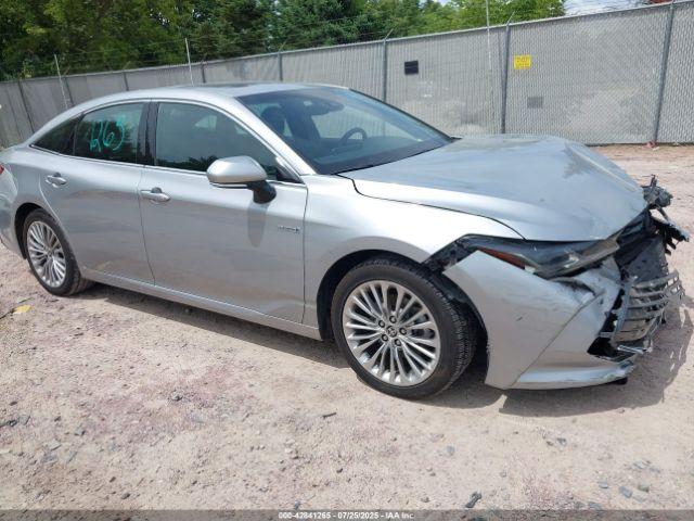  Salvage Toyota Avalon
