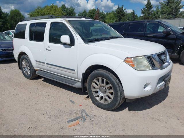  Salvage Nissan Pathfinder