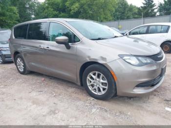  Salvage Chrysler Pacifica