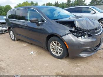  Salvage Chrysler Pacifica
