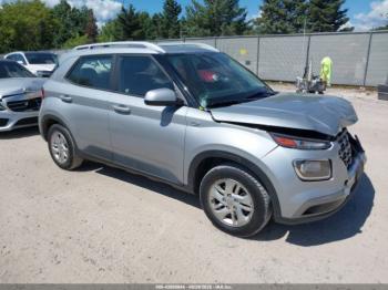  Salvage Hyundai VENUE
