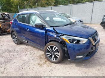  Salvage Nissan Kicks