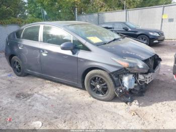  Salvage Toyota Prius
