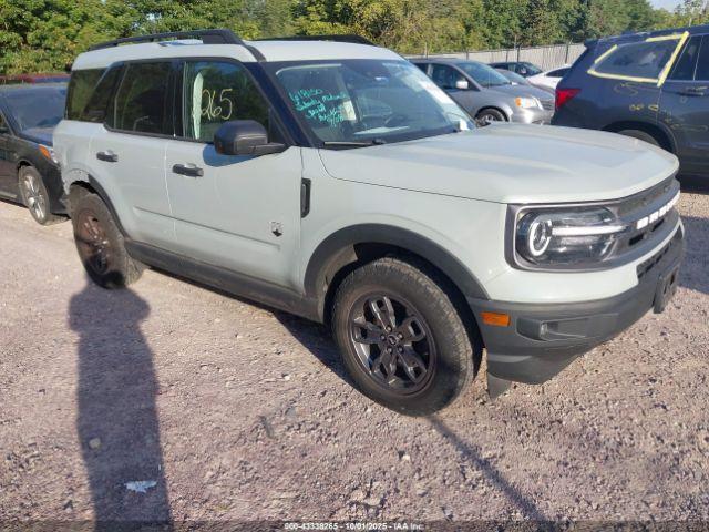  Salvage Ford Bronco