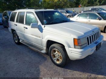  Salvage Jeep Grand Cherokee