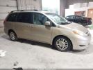 Toyota Sienna Xle Image 1