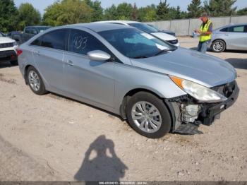  Salvage Hyundai SONATA