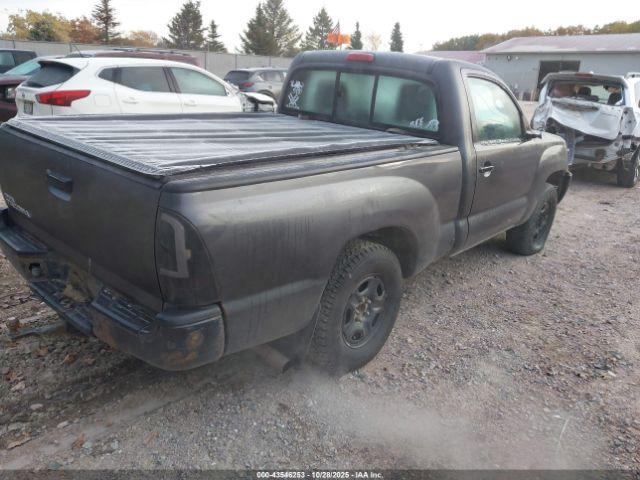 Toyota Tacoma Image 13
